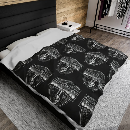 THE NATION TRIBAL Velveteen Plush Blanket, Black Skull Raiders Tribal